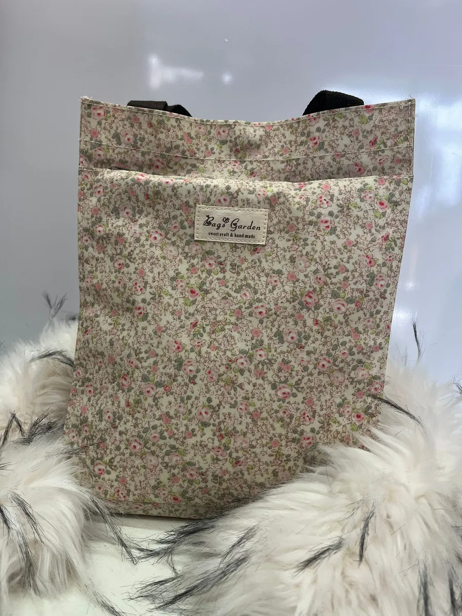 Bolso floral estilo vintage de tela