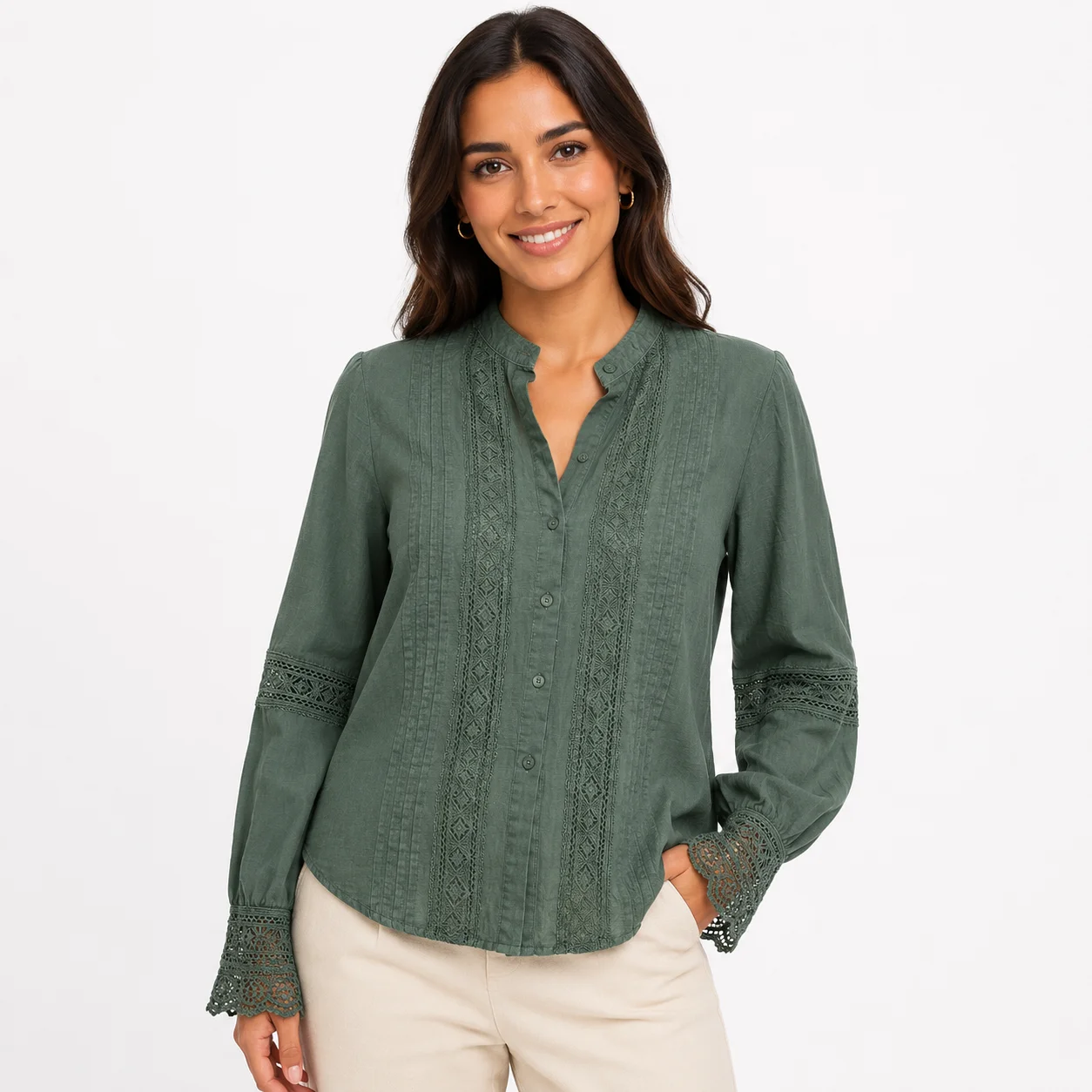 Camisa verde con encaje