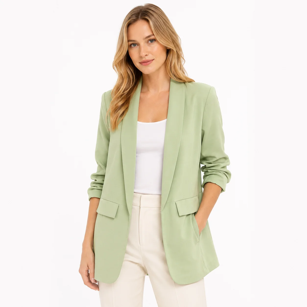 Blazer verde con mangas arrugadas