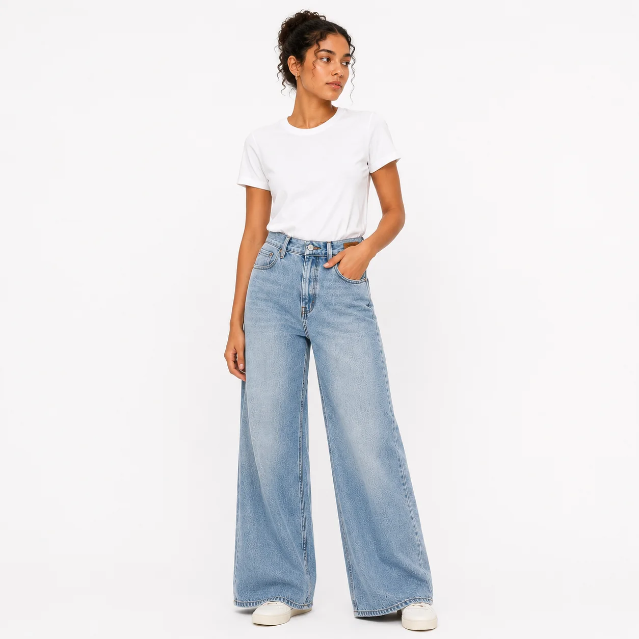 Pantalones vaqueros desgastados azul claro