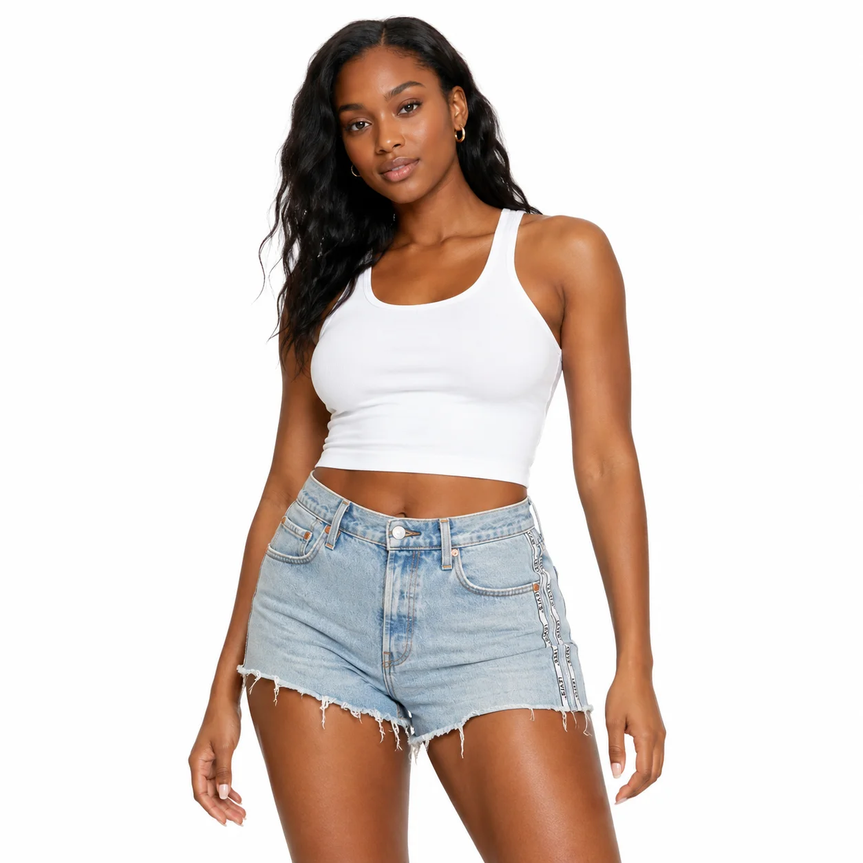 Shorts denim Levi's con borde deshilachado y cinta lateral