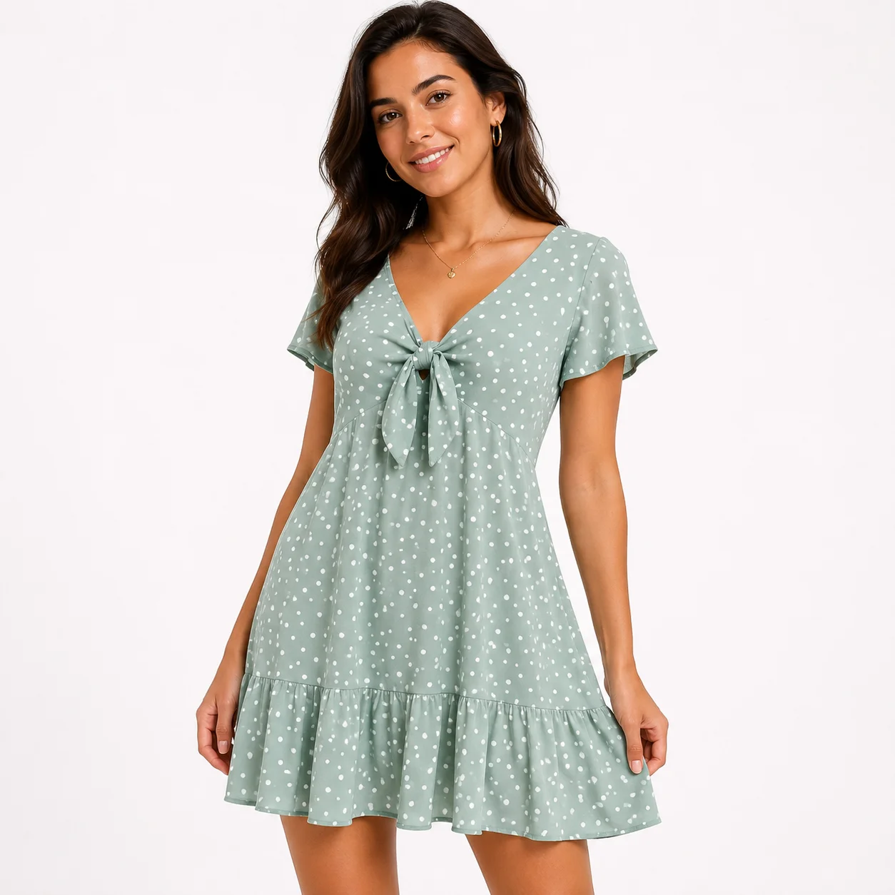 Vestido con lunares y lazo en la espalda