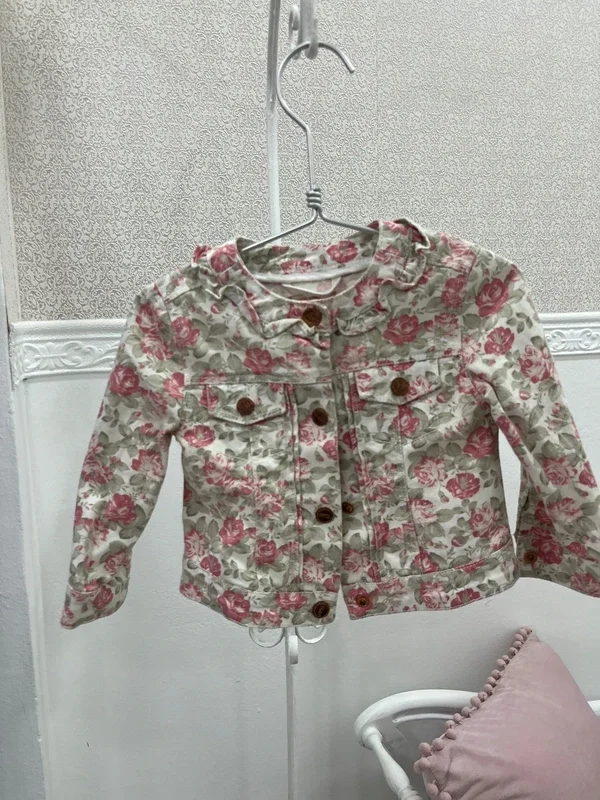 Chaqueta floral infantil