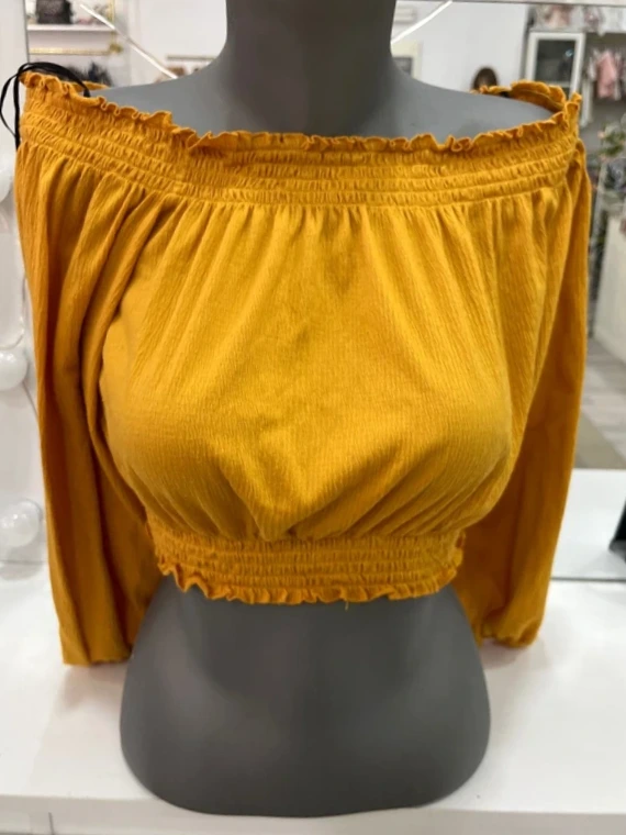 Top amarillo de manga larga con escote Bardot