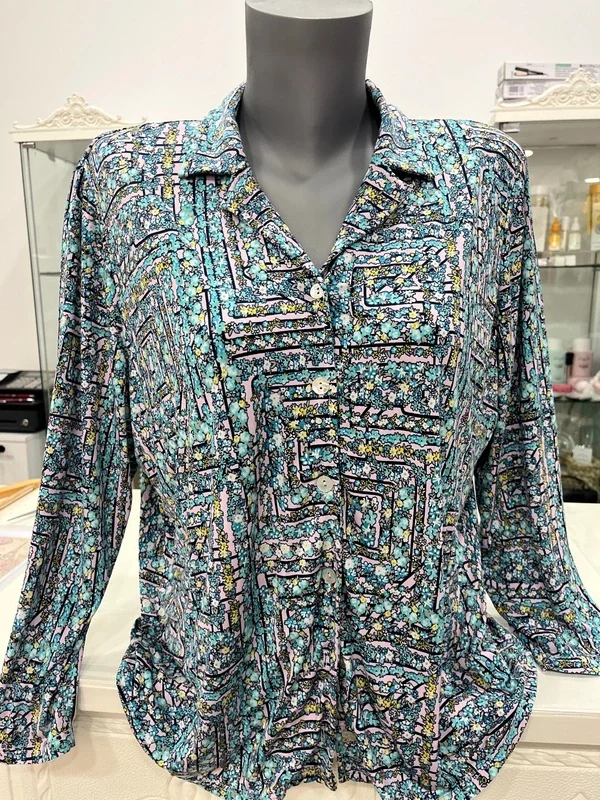 Camisa estampada floral multicolor de manga larga