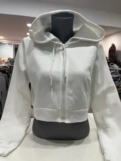 Sudadera con capucha blanca corta