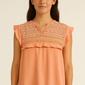 Blusa con encaje floral MANGO Segunda mano