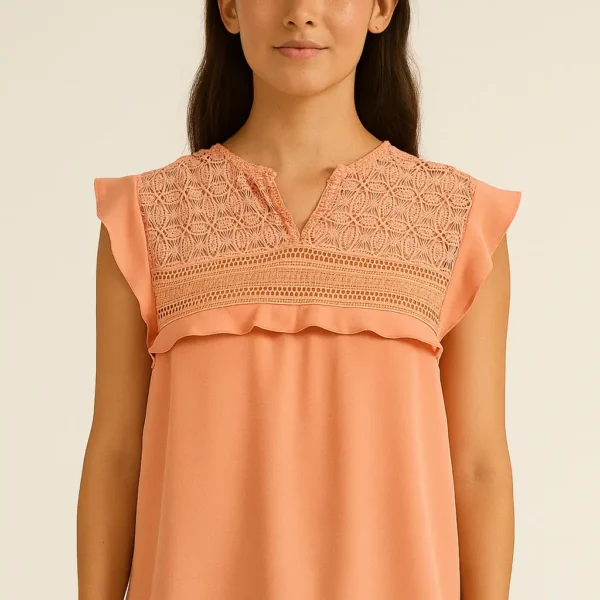 Blusa con encaje floral MANGO Segunda mano