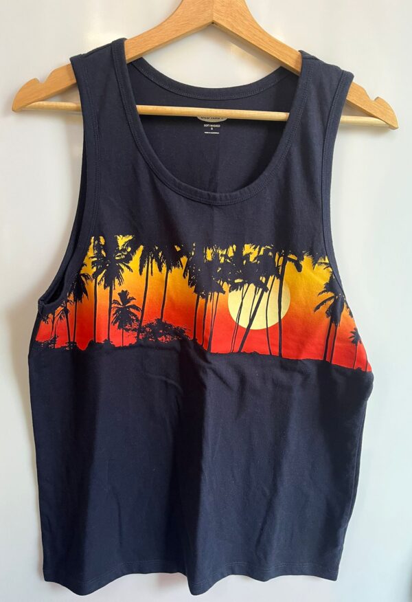 Camiseta sin mangas Old Navy atardecer palmeras