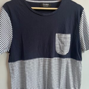 Camiseta Pull&Bear a rayas con bolsillo