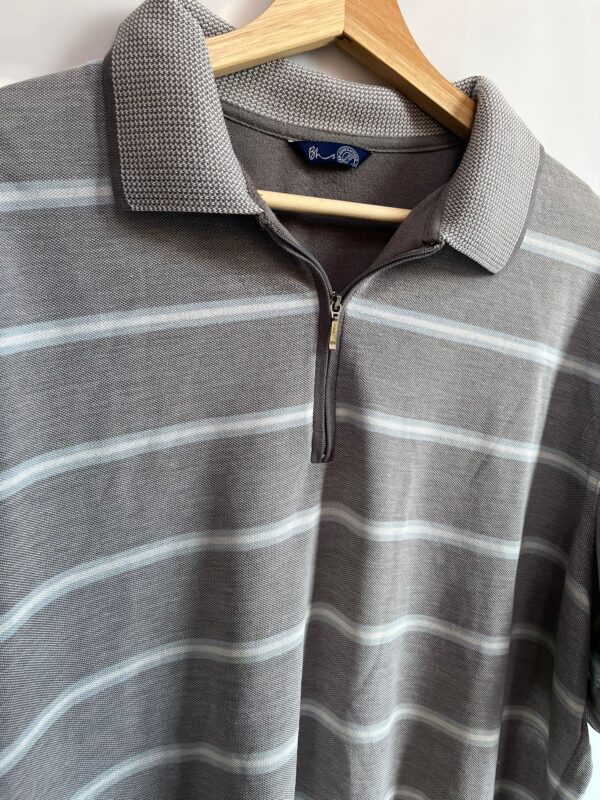 Polo gris a rayas BH con cremallera - Imagen 2