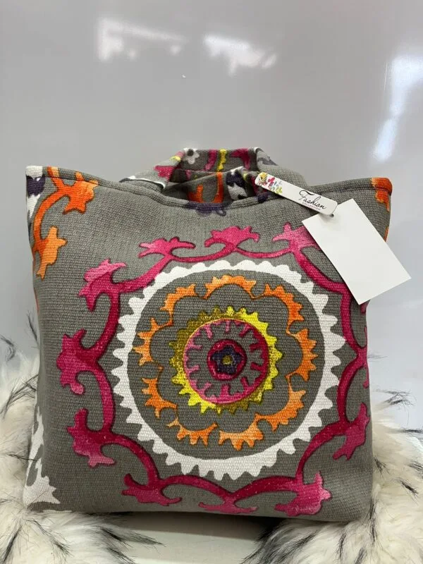 Bolso étnico con estampado de colores
