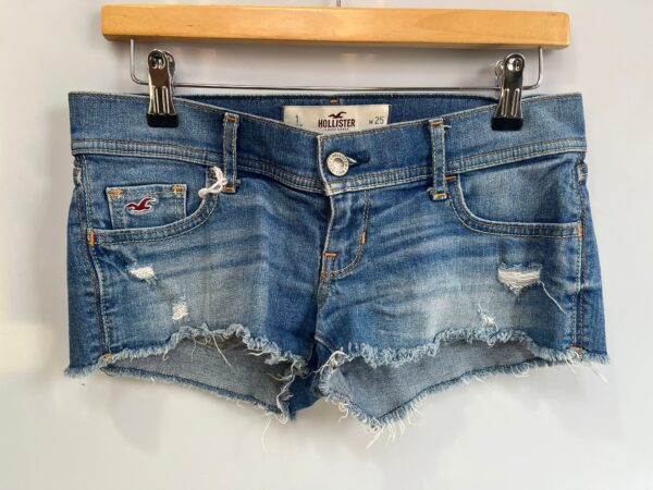 Shorts vaqueros con efecto desgastado