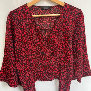 Blusa de Bershka Animal Print Rojo Fuego XS