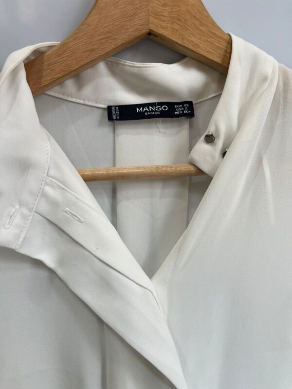 Blusa sin mangas blanca de gasa (MANGO) - Imagen 4