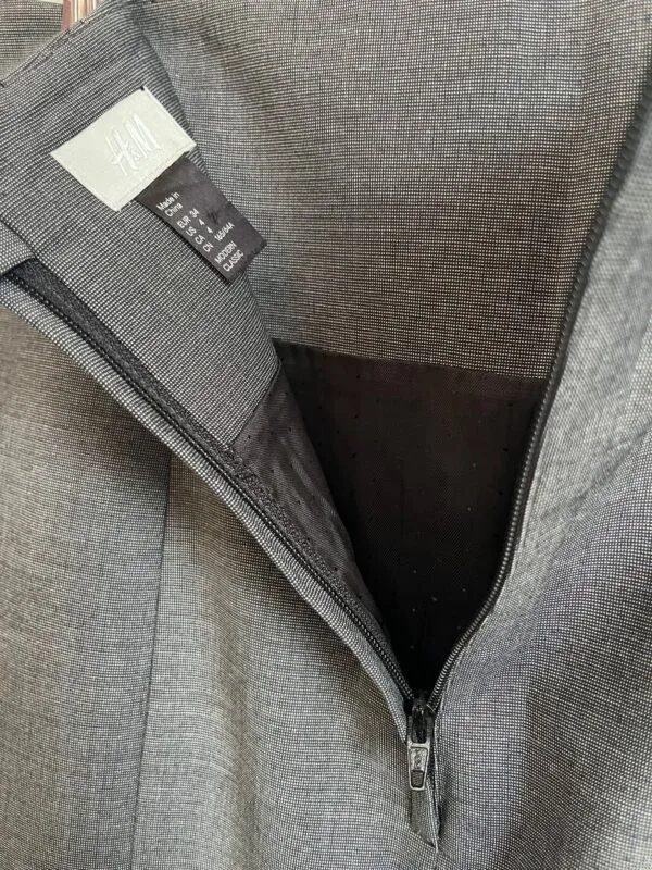 Falda lápiz gris H&M clásica – Talla S - Imagen 3