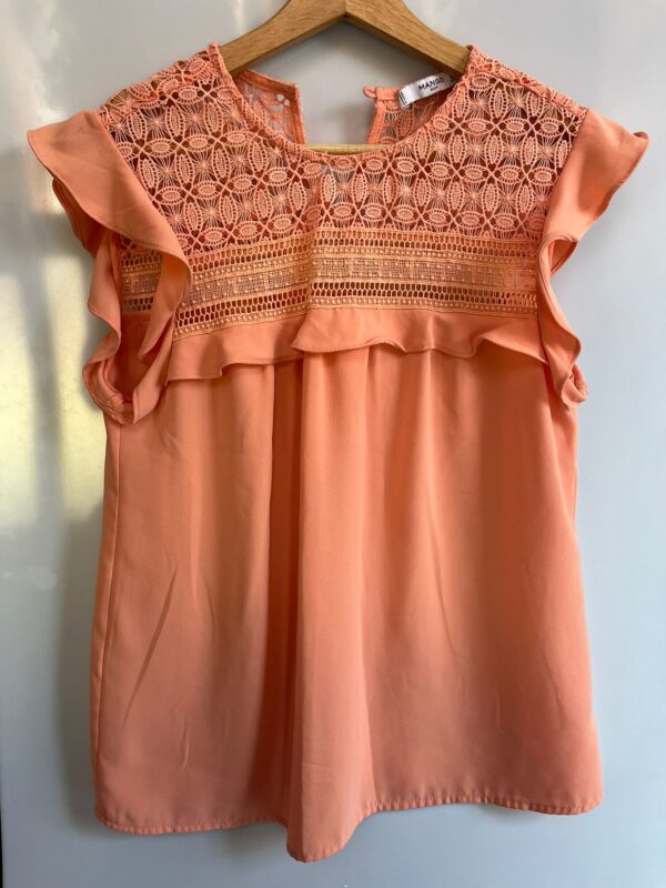 Blusa con encaje floral MANGO Segunda mano - Imagen 2