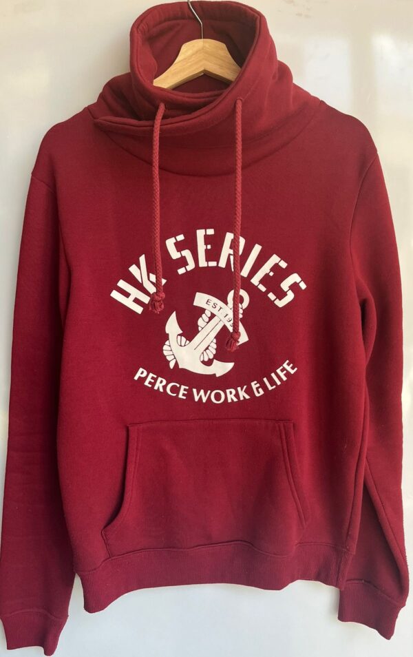 Sudadera roja “HK SERIES” cuello alto