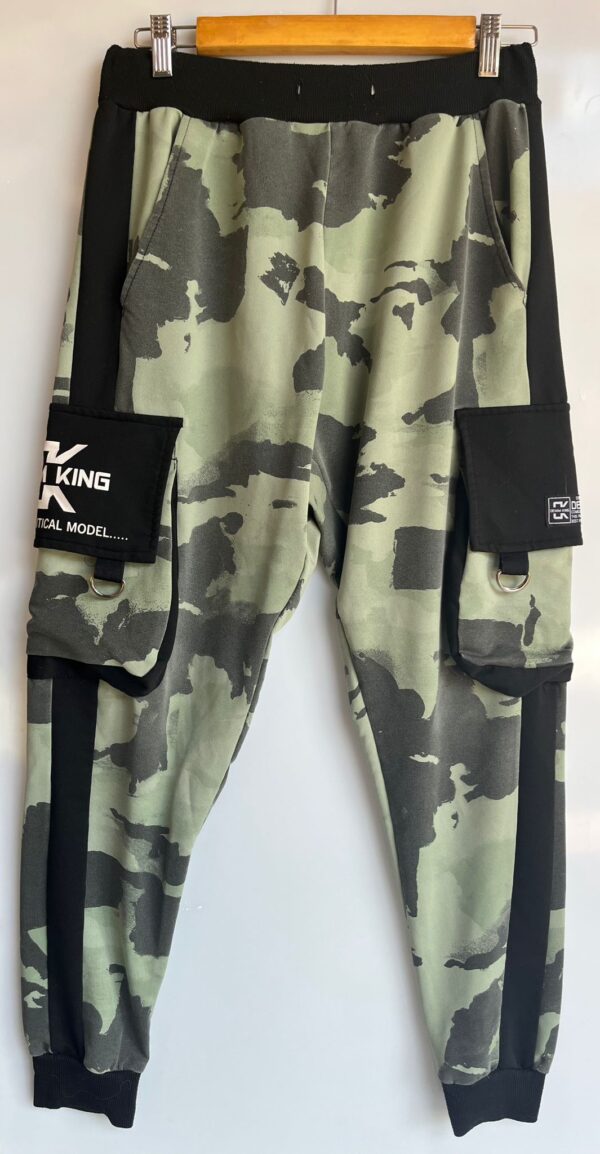Pantalón cargo camuflaje urbano unisex
