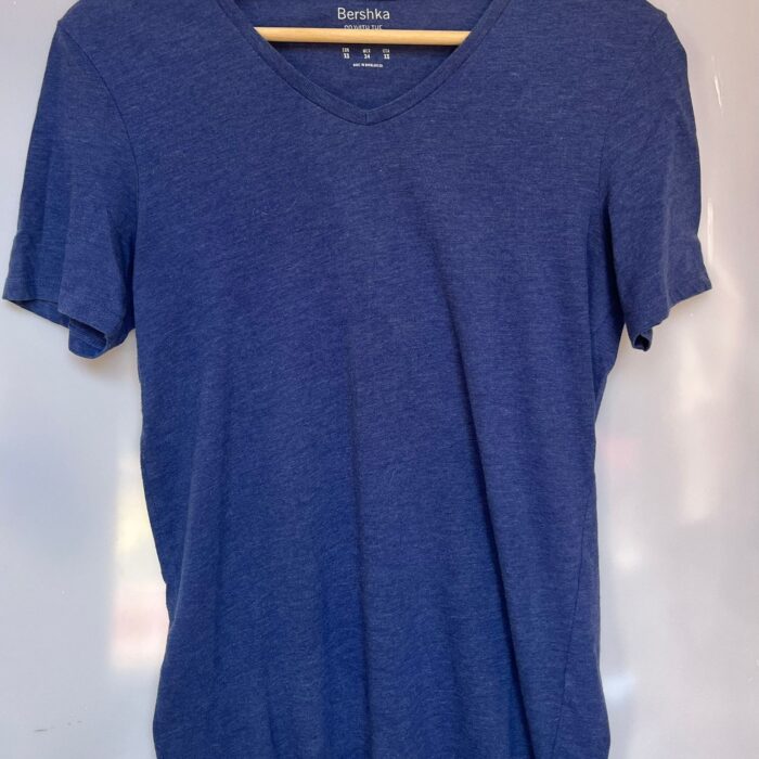 Camiseta básica azul marino Bershka