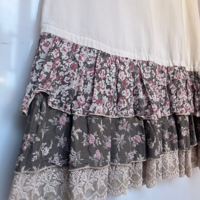 Vestido con volantes florales - Cortefiel