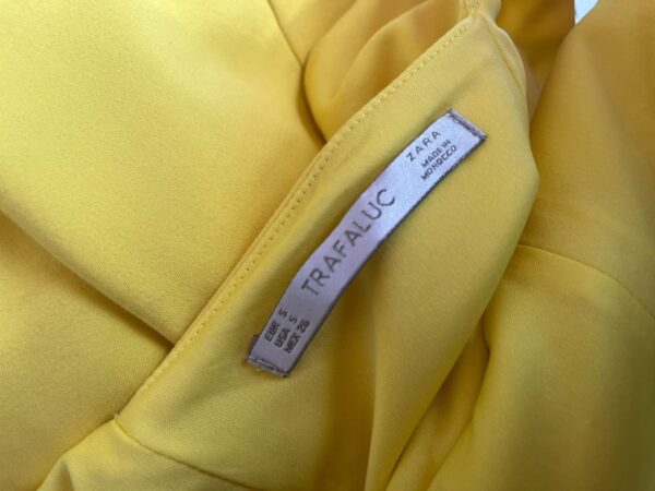 Vestido ajustado amarillo ZARA TRF - Imagen 3