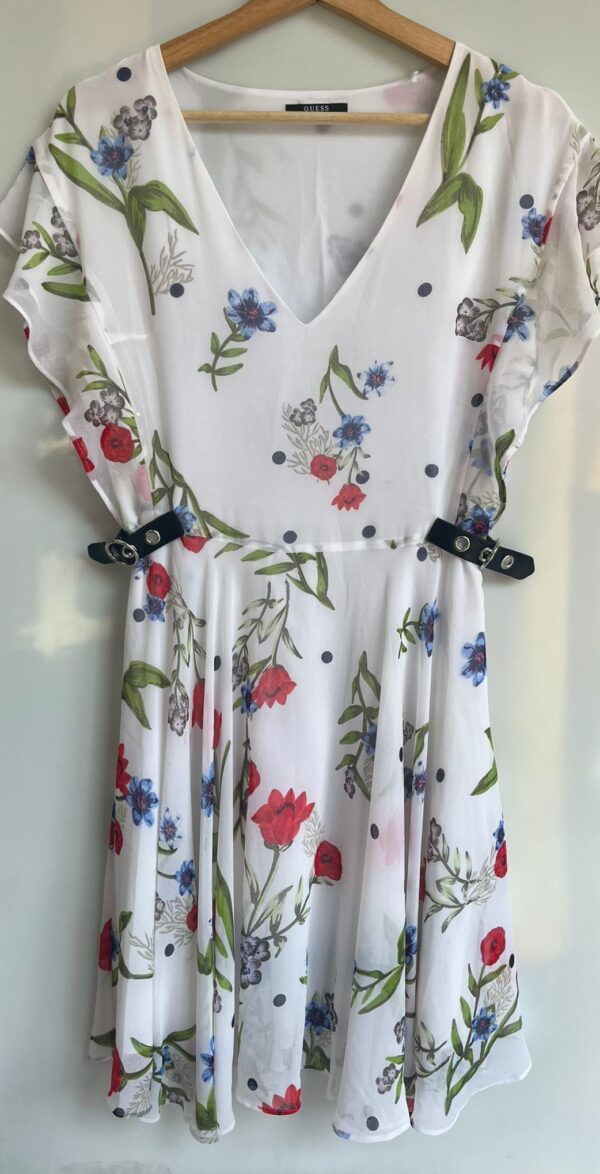 Vestido blanco GUESS de cinturillas negras
