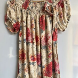 Blusa vintage floral con escote elástico
