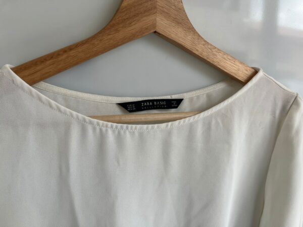 Blusa blanca de manga larga (Zara Basic)