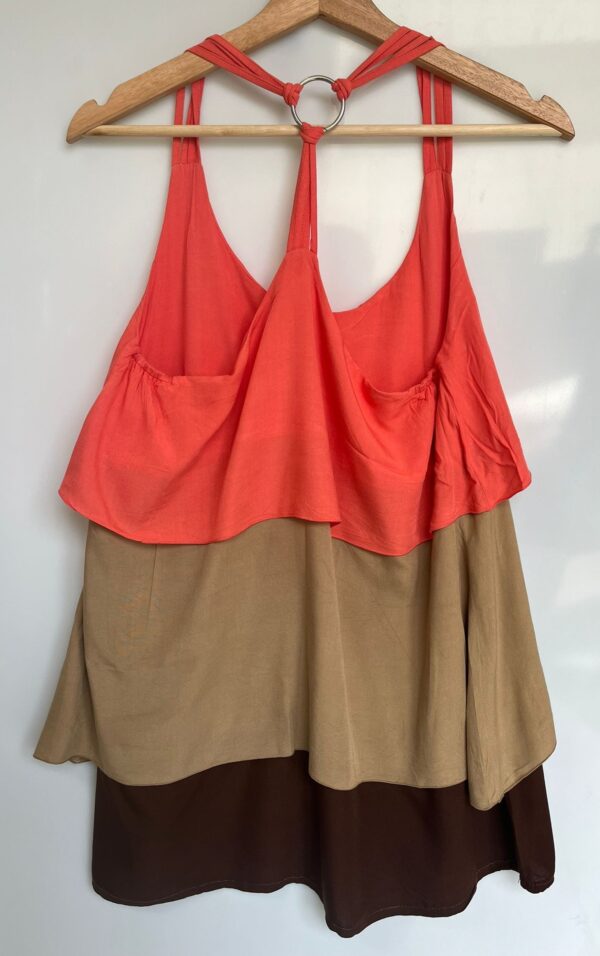 Blusa larga de tirantes con aro metálico - Imagen 2
