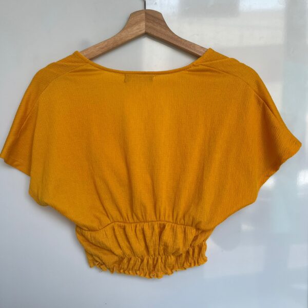 Top cruzado Bershka con nido de abeja - Imagen 3