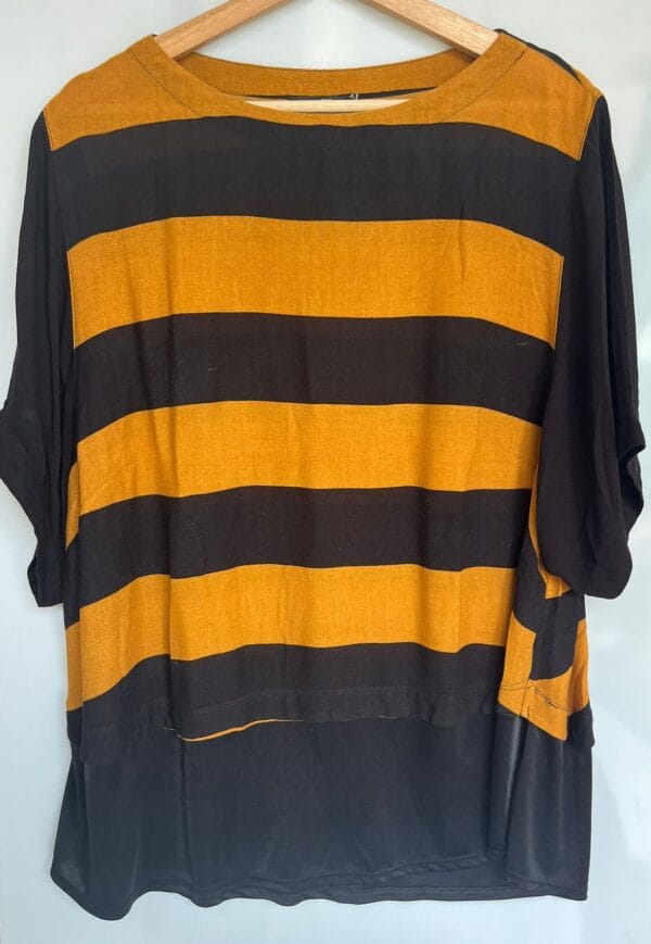 Blusa oversize rayas mostaza y negras H&M