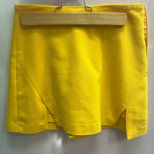 Falda pantalón amarilla cruzada | Ropa juvenil segunda mano