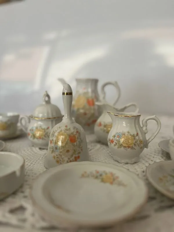 Juego de Té Vintage de Porcelana – Set 13 Piezas - Imagen 2