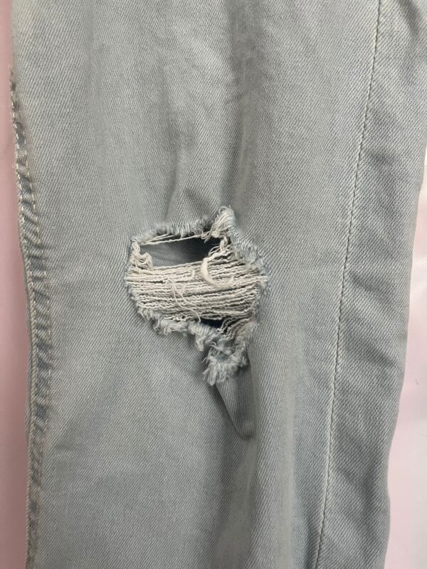 Pantalón vaquero desgastado Pull&Bear celeste Talla L - Imagen 3