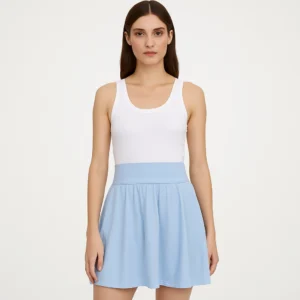 Falda corta azul de cintura ancha elástica