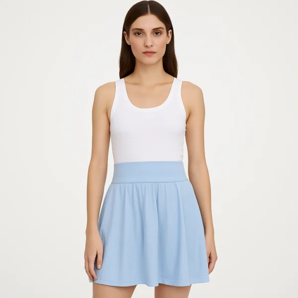 Falda corta azul de cintura ancha elástica