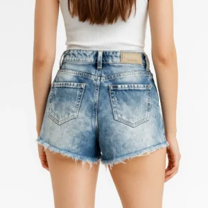 Shorts denim desgastados Stradivarius