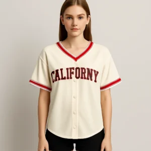 Camisa blanca tipo béisbol CALIFORNY
