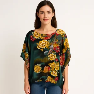 Blusa floral asimétrica estilo poncho
