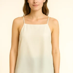 Top blanco de tirantes con encaje floral