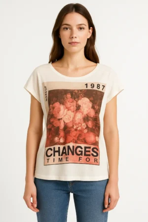Camiseta MNG estampado “Time for Changes”