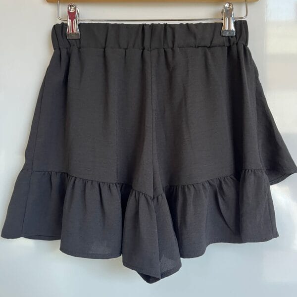 Falda-pantalón negra con volantes - Imagen 3