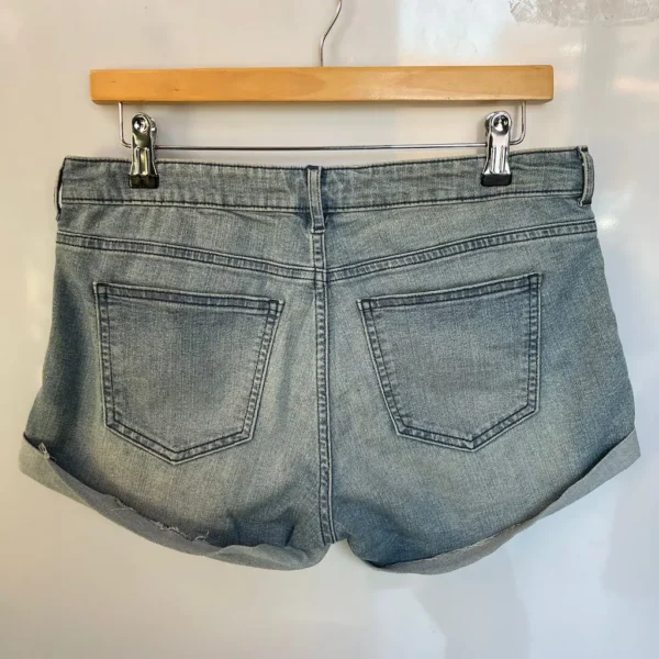 Shorts vaqueros doblados H&M – Talla S - Imagen 3