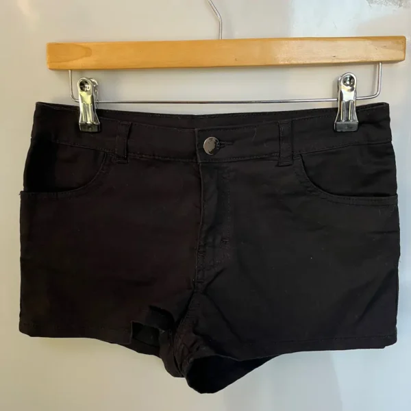 Short negro básico Bershka - Segunda mano - Imagen 2