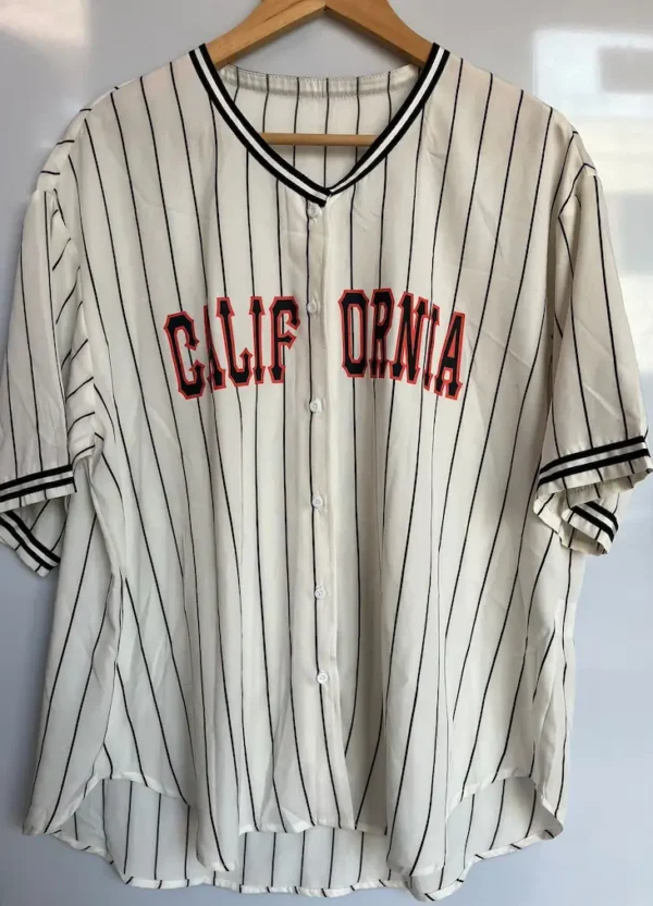 Camisa estilo béisbol "CALIFORNIA" a rayas - Imagen 2