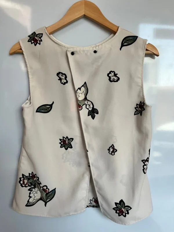Top Zara Basic floral sin mangas - Imagen 3