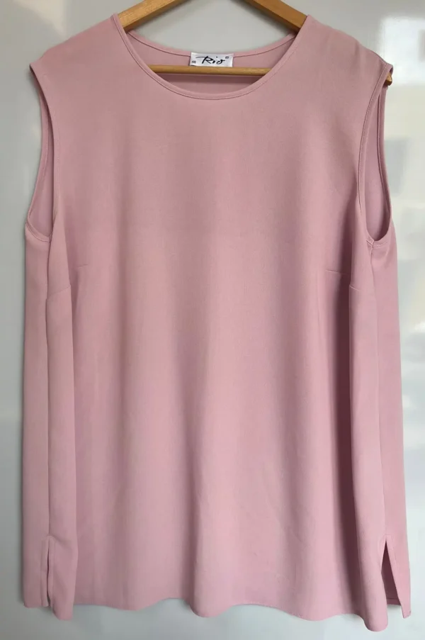 Blusa rosa pastel con cut-outs en hombros - Imagen 2